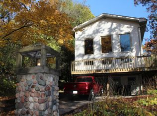 W5272 Wandawega Dr, Elkhorn, WI 53121