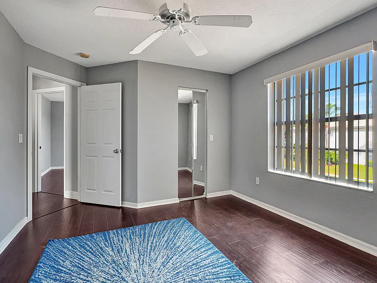 4190 Bahia Isle Cir — Photo 42