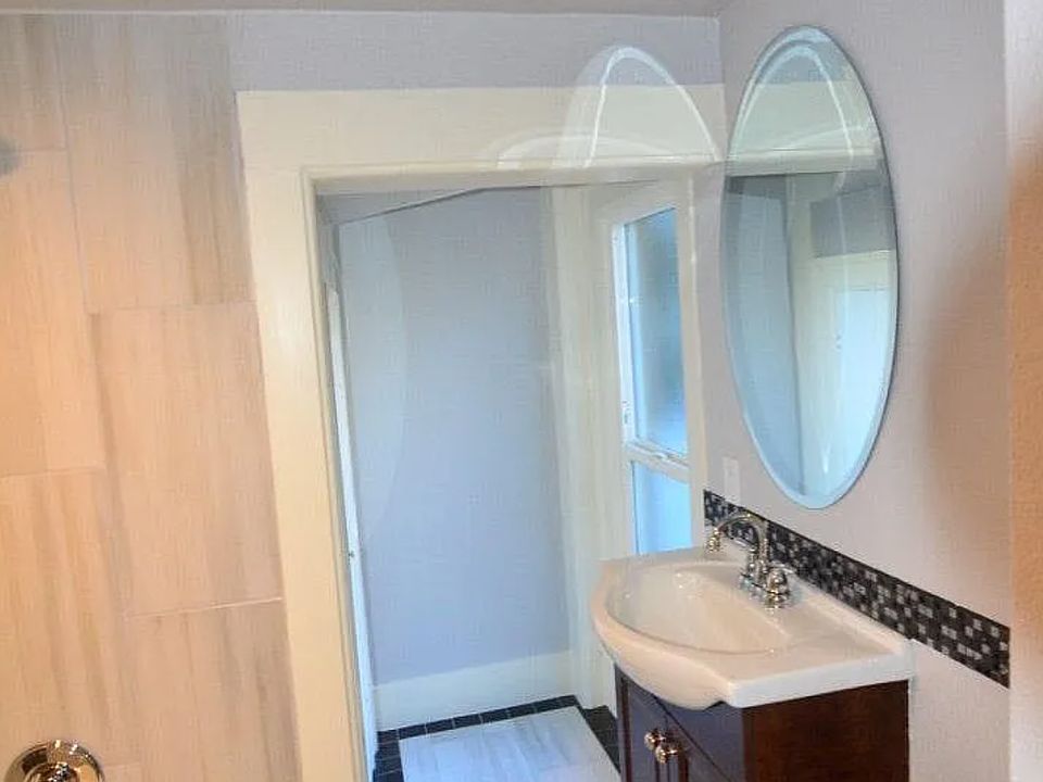 1st image of 1440 Detroit St #5C