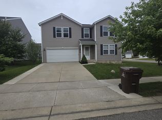 8558 Pinnebog River Dr, Fowlerville, MI 48836