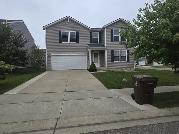 8558 Pinnebog River Dr, Fowlerville, MI 48836