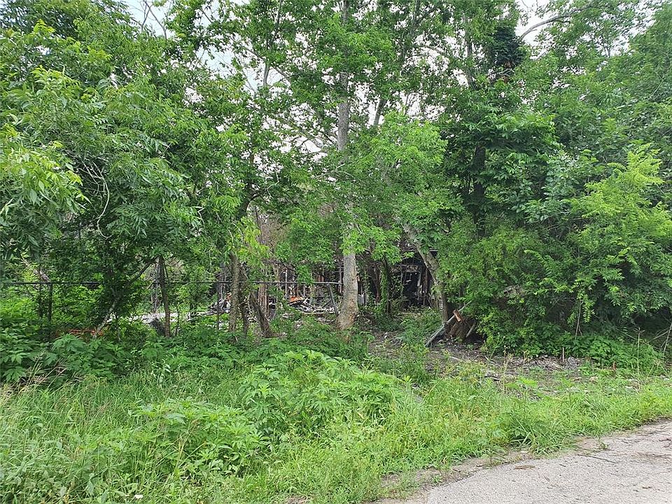 1st image of 3404 Avenue D