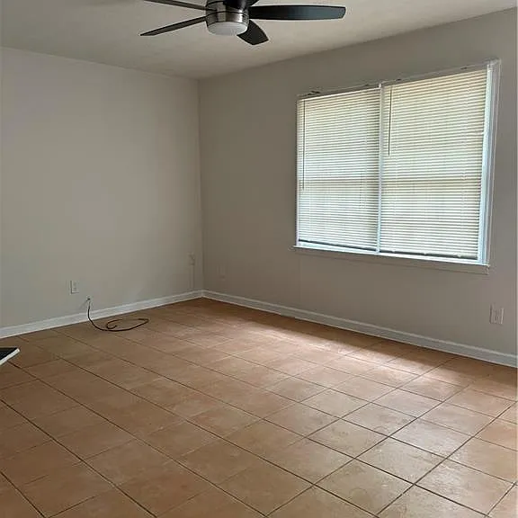 5504 Estates Ct — Photo 4