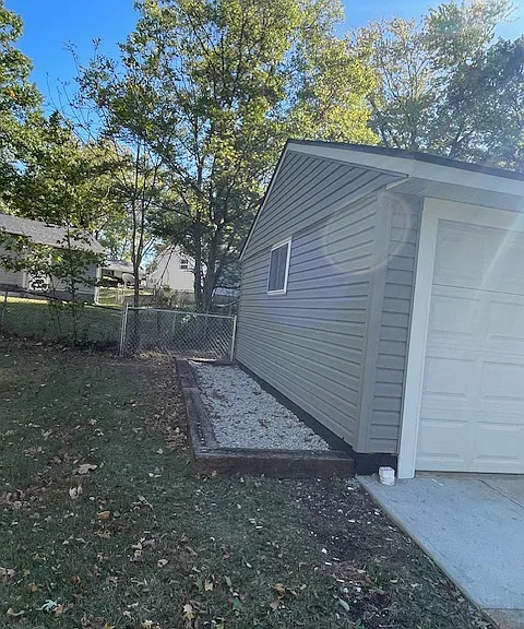 130 Ben Nevis Rd — Photo 2