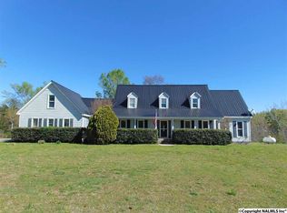 156 Thomas Rd, Laceys Spring, AL 35754