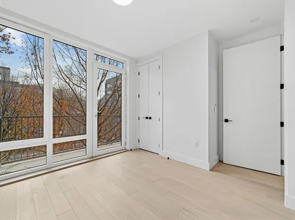 107 South Third Street image 6 of 15