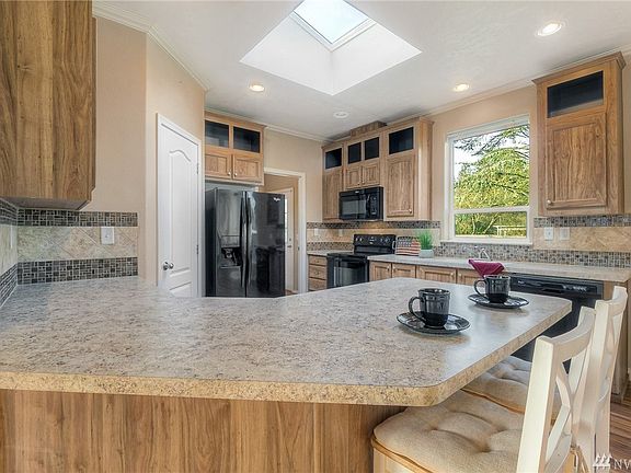 4th image of 12002 241st Avenue Ct E