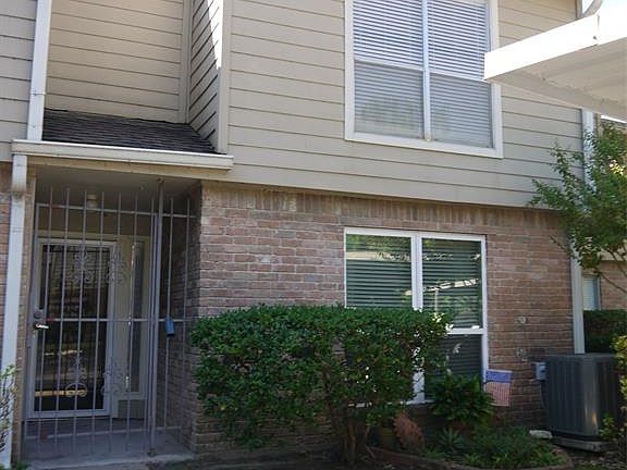 2nd image of 5005 Georgi Ln APT 218