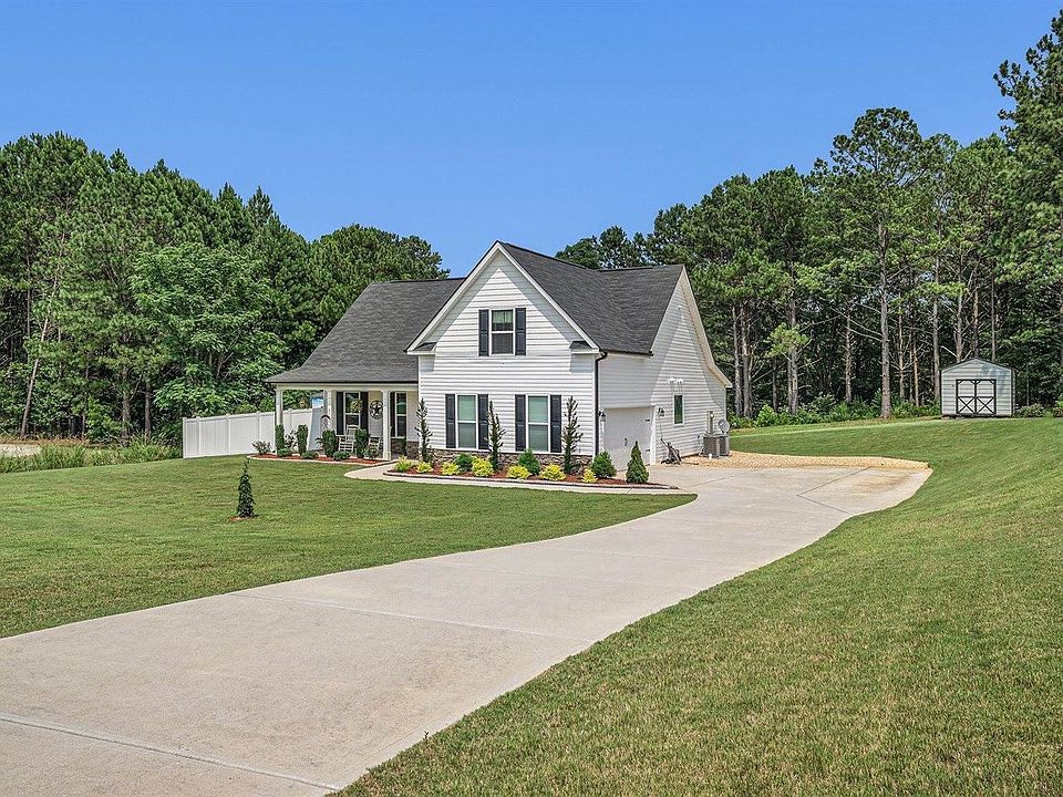 1st image of 224 Dixon Cir