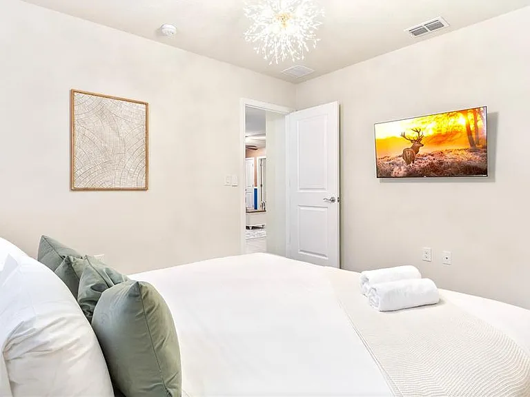 15972 Sandy Cliffs Dr — Photo 55