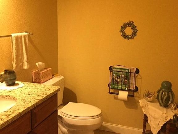 1st Floor Bathroom
