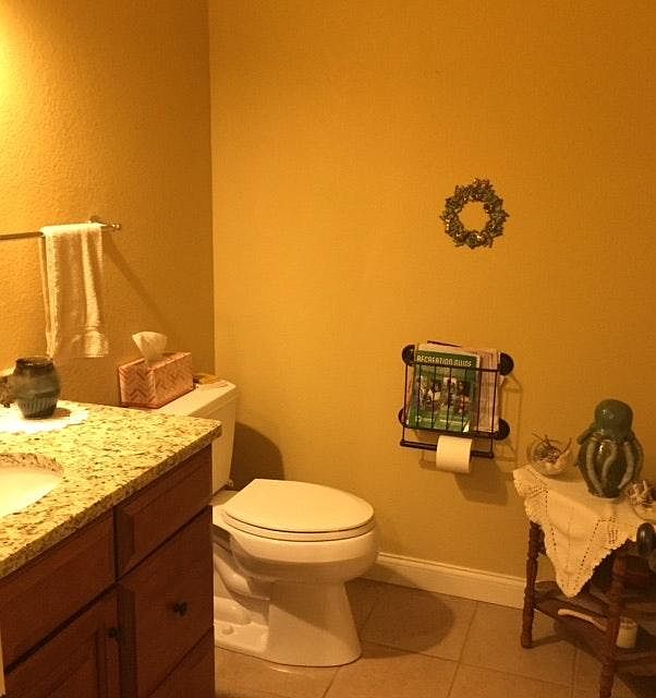 1st Floor Bathroom
