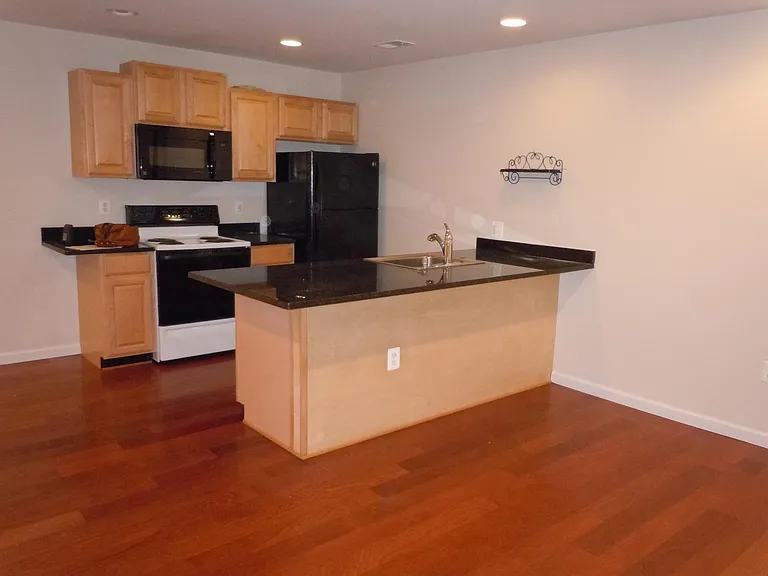 9311 Woodlea Ct #9311 — Photo 3