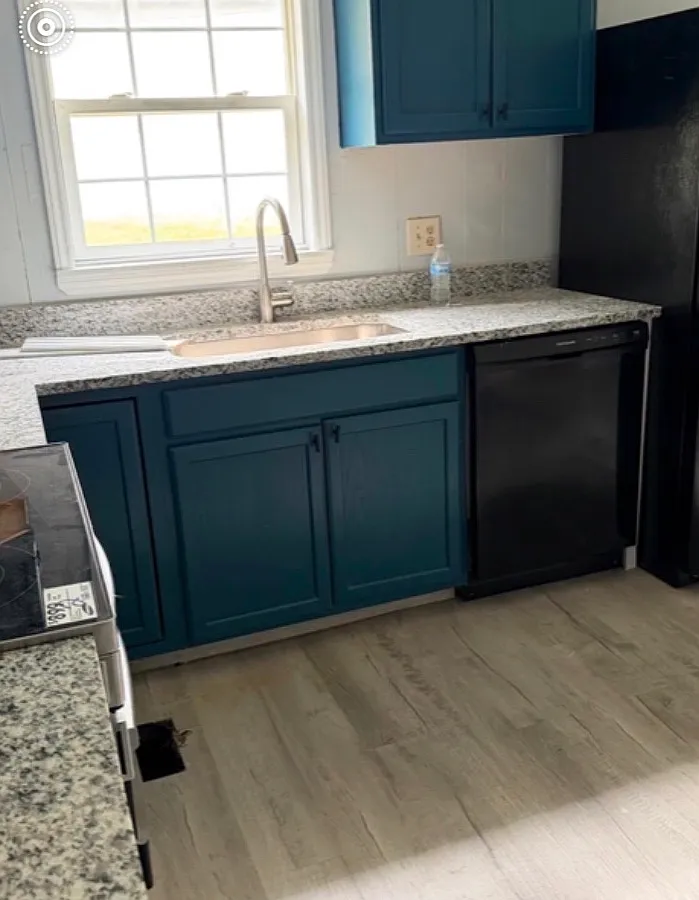 280 Arrowood Rd — Photo 2