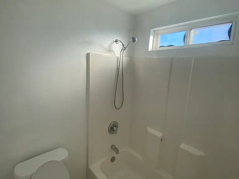 102 W Hall Ave #159 — Photo 5