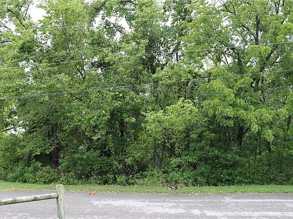 4th image of 44 W Airport Dr #44
