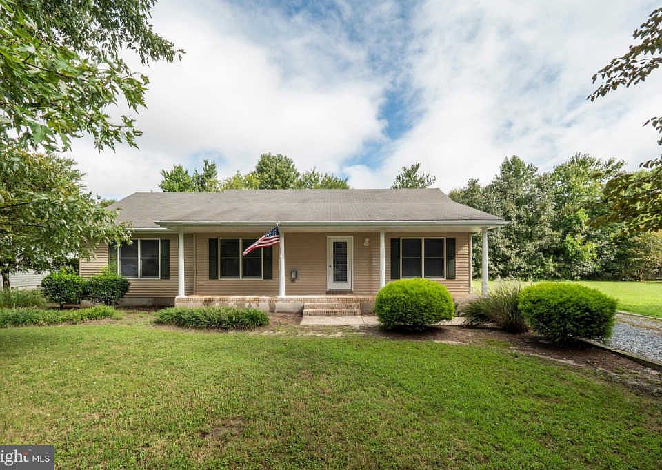 1st image of 414 Jackie Dr