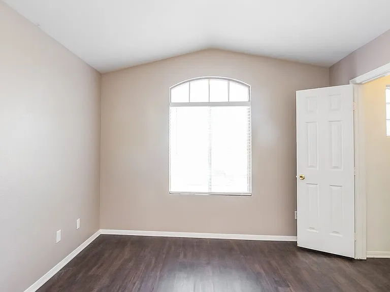 4446 Wild Honey Ct — Photo 11