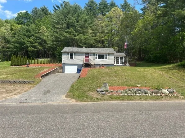 3080 Hillside Dr, Palmer, MA 01069