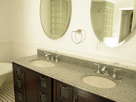 Rented by Harlem Lofts | media 24