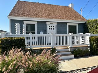 945 10th St, Hermosa Beach, CA 90254