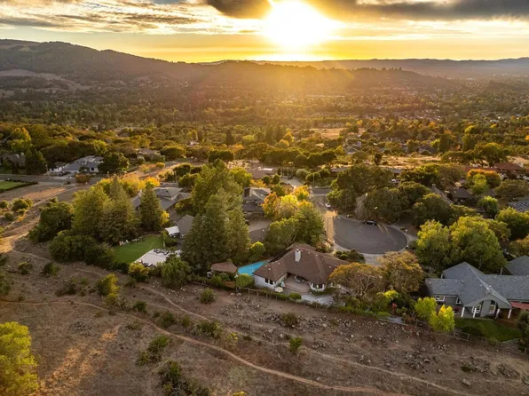 4809 Skycrest Court, Santa Rosa, CA 95405
