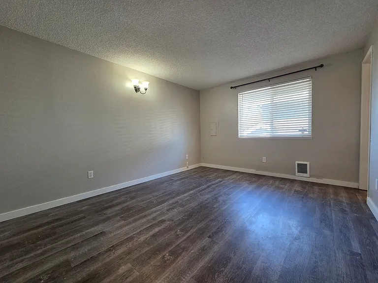 908 N Grant Ave #A — Photo 18