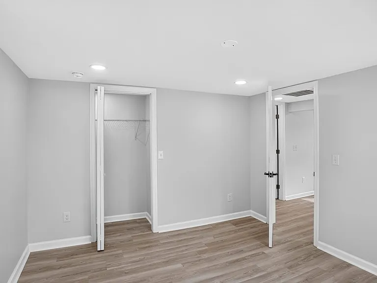428 S Governors Ave #C — Photo 18