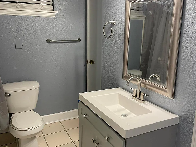 5832 Clara St — Photo 8