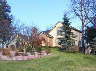 1232 Pine Ridge Rd, Milford, MI 48380