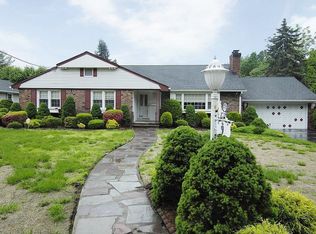 395 Lincoln Ave, Glen Rock, NJ 07452