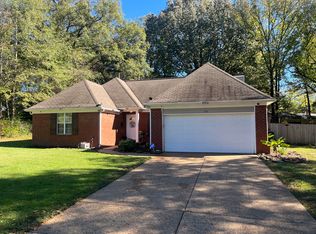 510 S Center St, Collierville, TN 38017