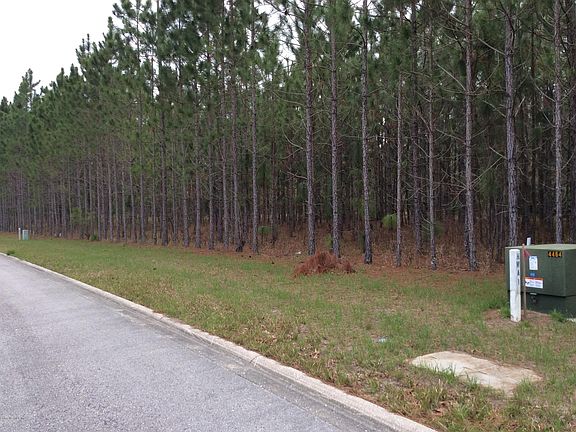 5th image of 4462 HUNTERSTON Lane W