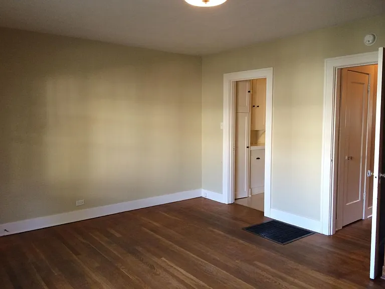 entry to kitchen & additional room
