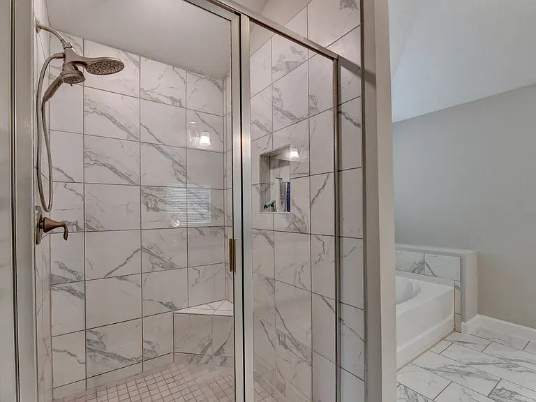 6035 Ashborough Park — Photo 9