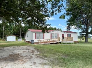 2061 Dymond City Rd, Jamesville, NC 27846