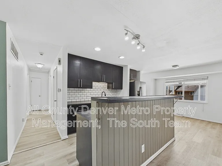 2516 S Pagosa St — Photo 5