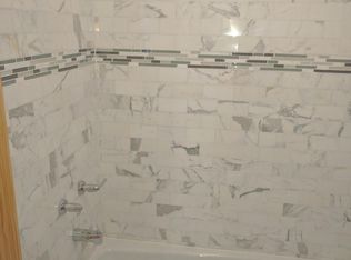 6052 Linden St, Ridgewood, NY 11385