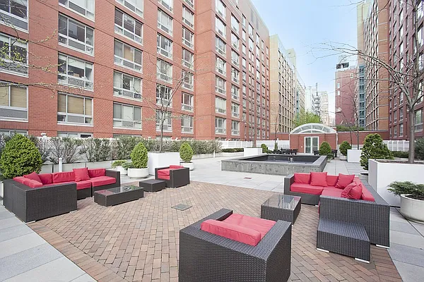 Rented by LG Fairmont Group | media 27
