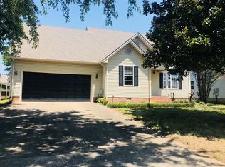 313 Early Dr, Hopkinsville, KY 42240