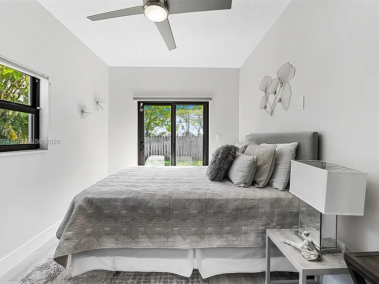 2301 E Las Olas Blvd — Photo 35