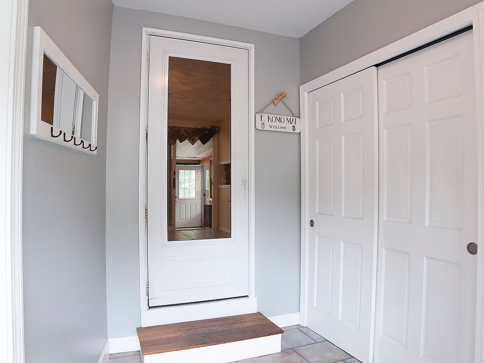 1st image of 12 Sherwood Dr
