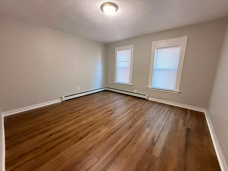 38 Daggett St #1A — Photo 6
