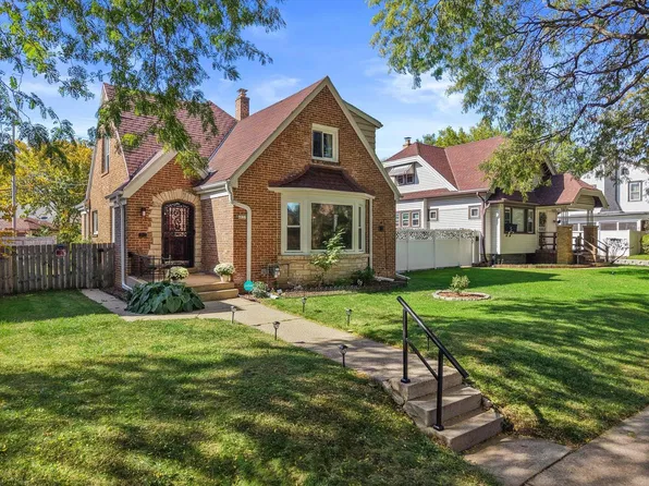 4937 W Medford AVENUE, Milwaukee, WI 53216