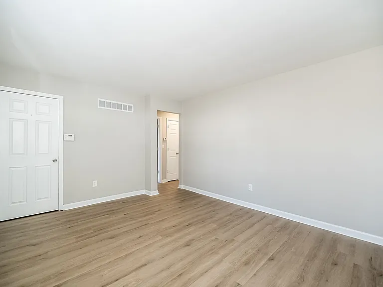 3282 Malinda Ct — Photo 6