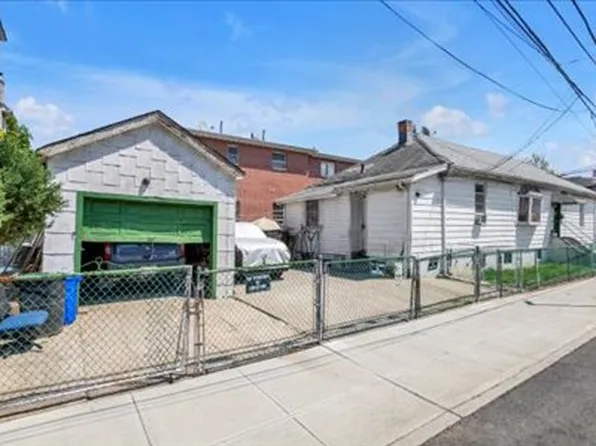 77-01 45th Avenue image 5 of 6