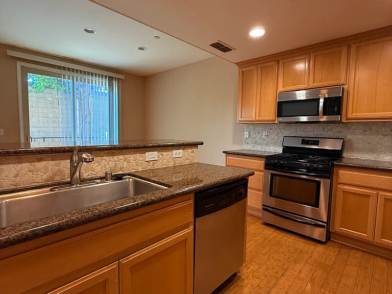 5301 E Commerce Way #11103 — Photo 10