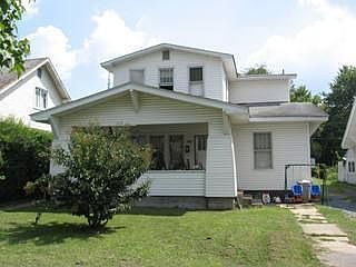 1st image of 502 E Myrtle Ave