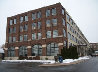 801 Broadway Ave NW APT 438, Grand Rapids, MI 49504