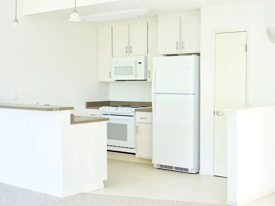 Parkwood Court Apartments